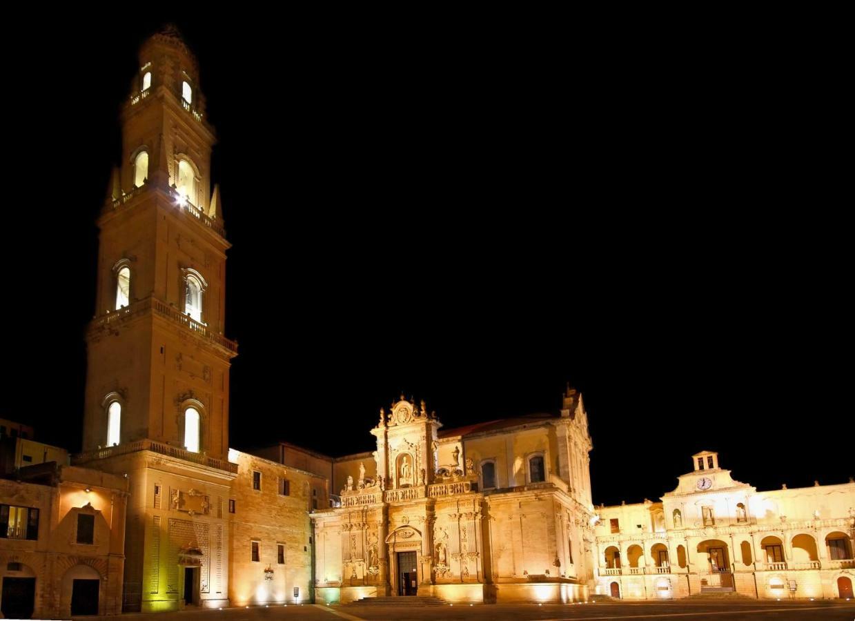 Dimora Dei Baroni Lägenhet Lecce Exteriör bild