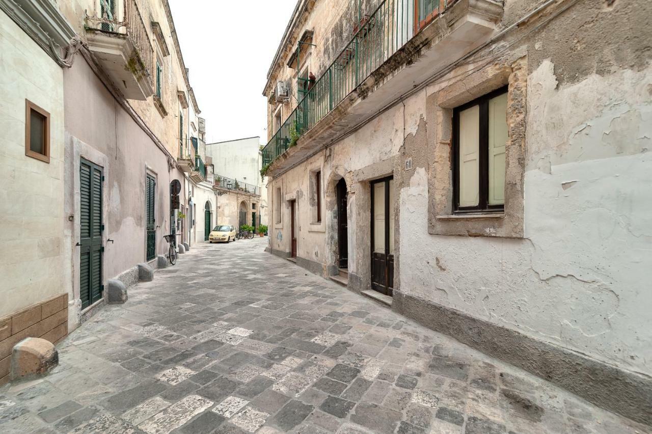 Dimora Dei Baroni Lägenhet Lecce Exteriör bild